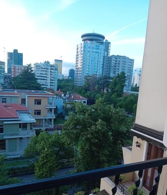 Appartement Tirana Road Blloku Area Extérieur photo