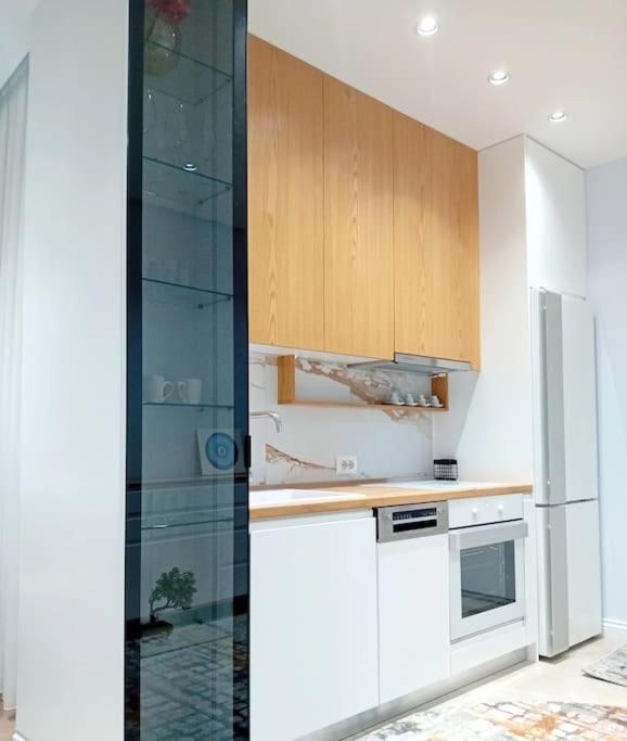 Appartement Tirana Road Blloku Area Extérieur photo